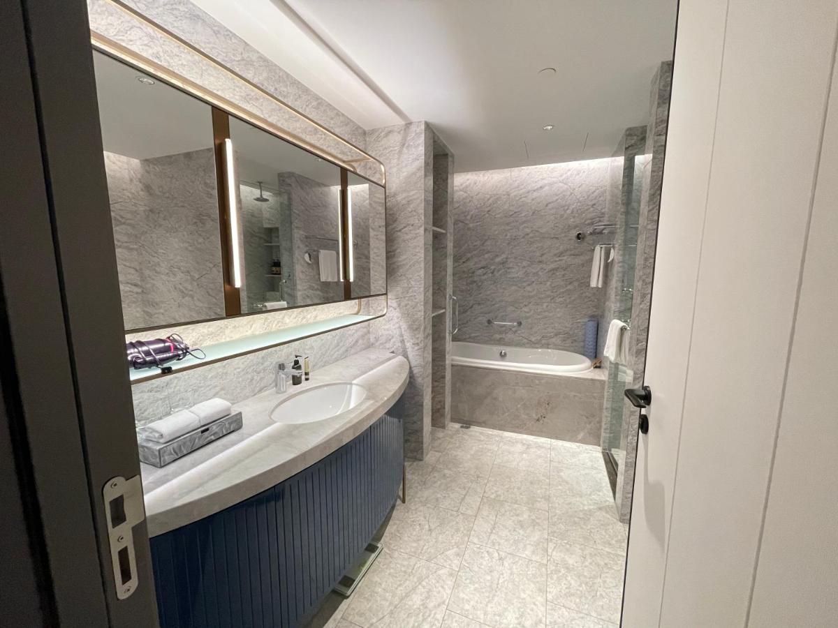 Ascott Raffles City Chongqing Exterior photo