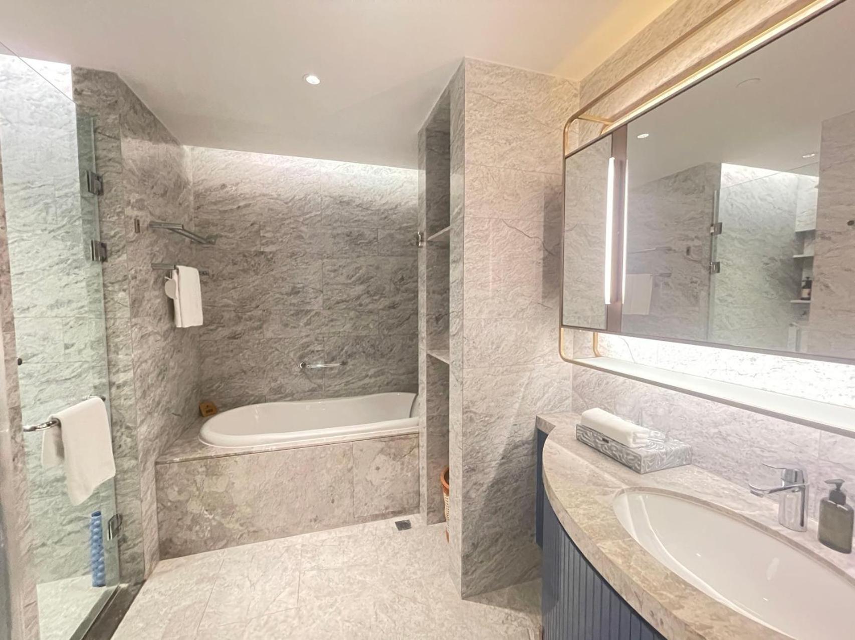 Ascott Raffles City Chongqing Exterior photo